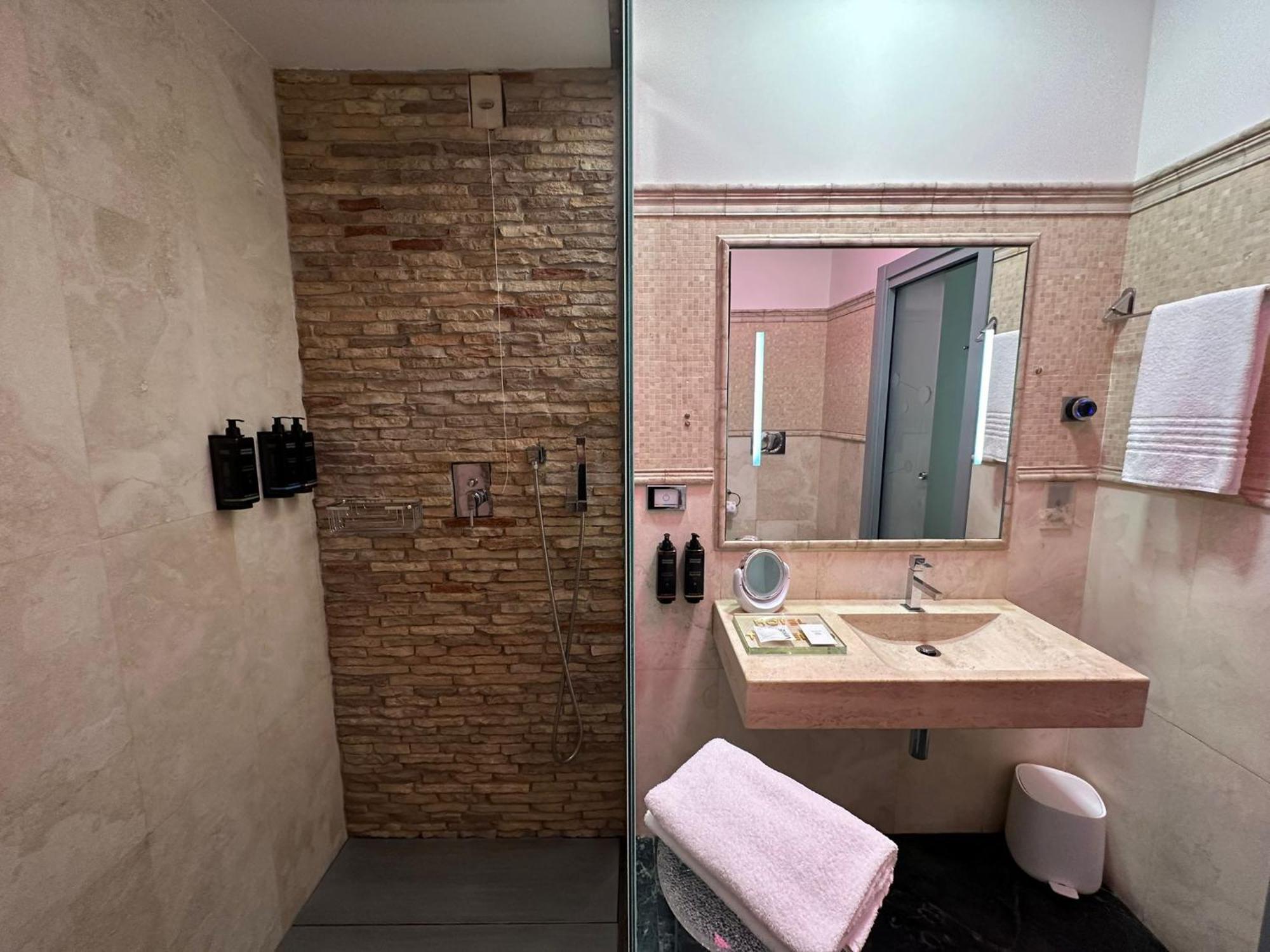 Hotel Trecento Ρώμη Εξωτερικό φωτογραφία